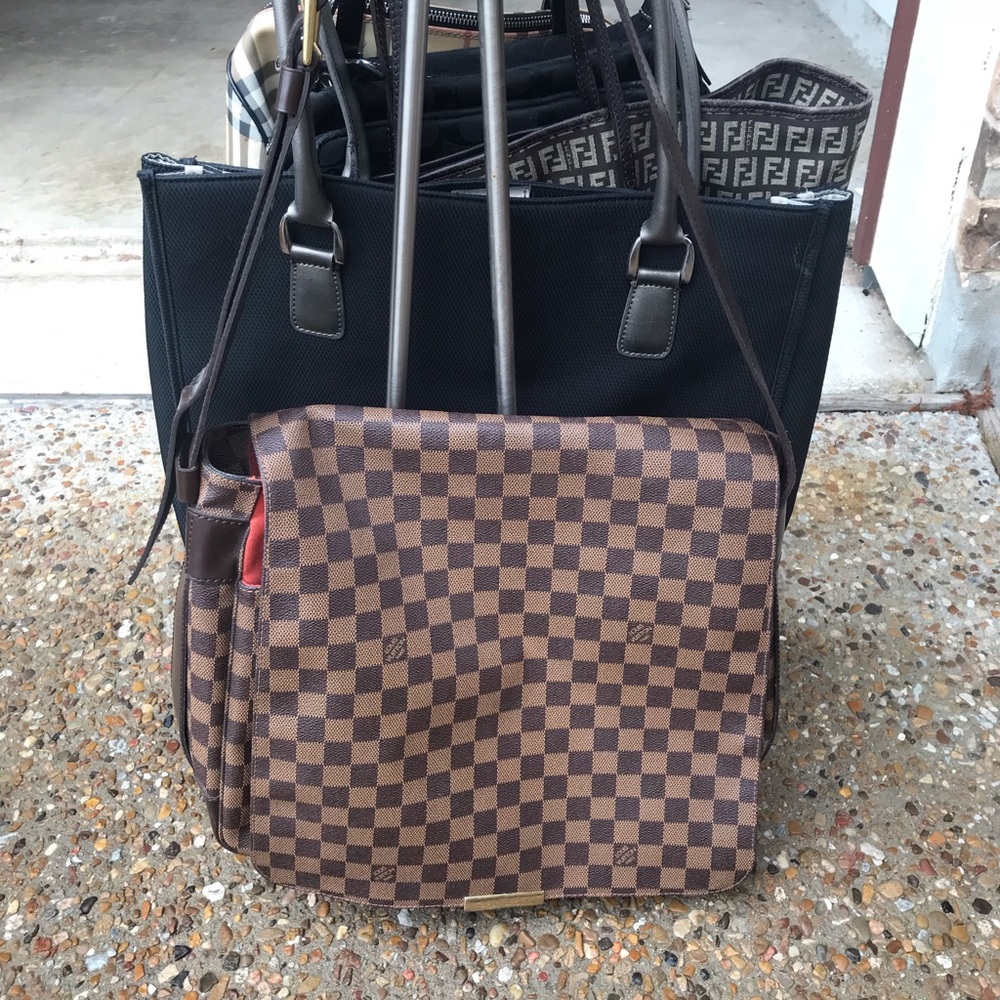 Louis Vuitton Bastille Messenger Damier Ebene